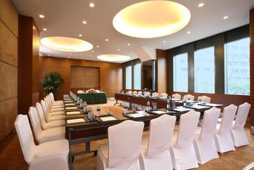هتل Grand Mercure Shanghai Hongqiao