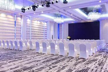 هتل Grand Mercure Shanghai Hongqiao