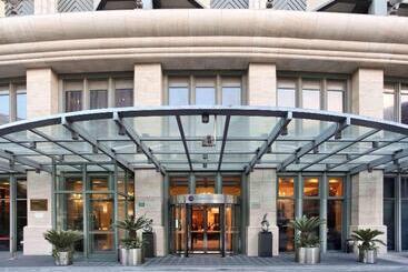 هتل Grand Mercure Shanghai Hongqiao