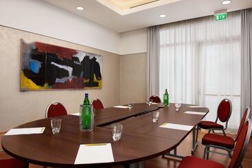 호텔 Hilton Garden Inn Rome Airport