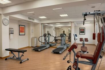 호텔 Hilton Garden Inn Rome Airport