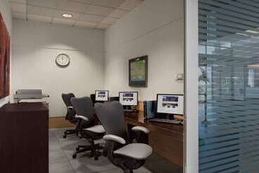 호텔 Hilton Garden Inn Rome Airport
