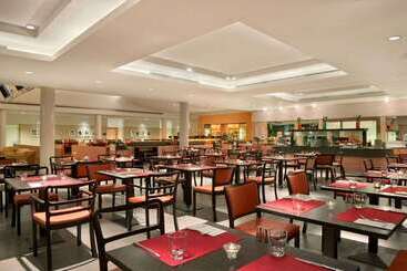 호텔 Hilton Garden Inn Rome Airport