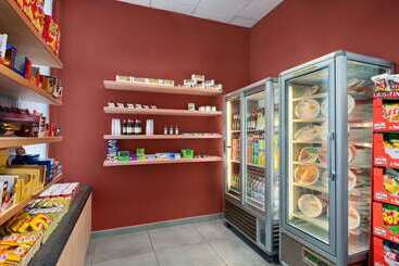 هتل Hilton Garden Inn Rome Airport
