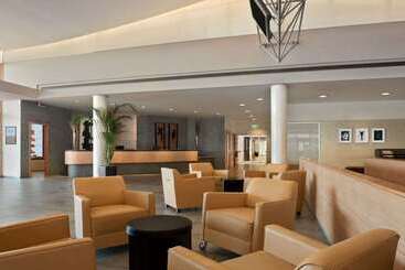 호텔 Hilton Garden Inn Rome Airport