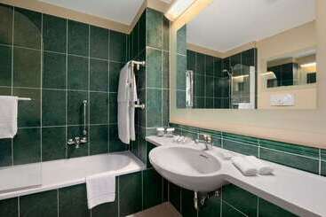 호텔 Hilton Garden Inn Rome Airport