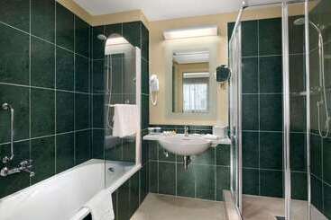 호텔 Hilton Garden Inn Rome Airport
