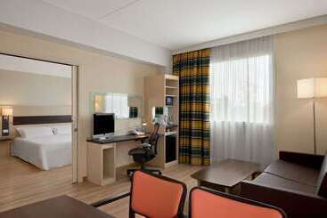 호텔 Hilton Garden Inn Rome Airport