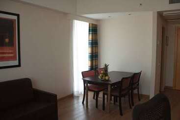 호텔 Hilton Garden Inn Rome Airport