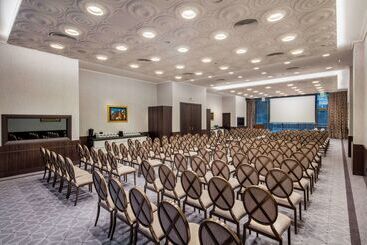 هتل Hilton Podgorica Crna Gora