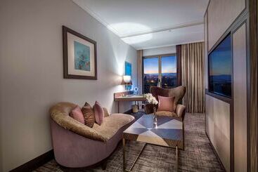 هتل Hilton Podgorica Crna Gora