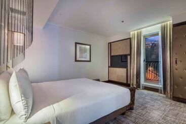 هتل Hilton Podgorica Crna Gora