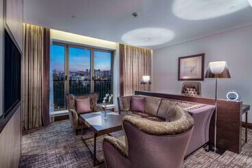 هتل Hilton Podgorica Crna Gora
