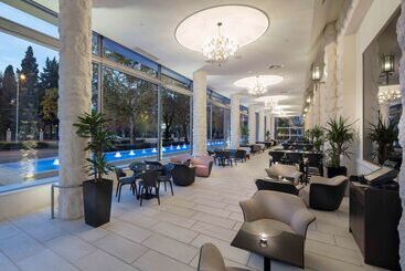 هتل Hilton Podgorica Crna Gora