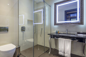 هتل Hilton Podgorica Crna Gora