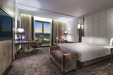 هتل Hilton Podgorica Crna Gora
