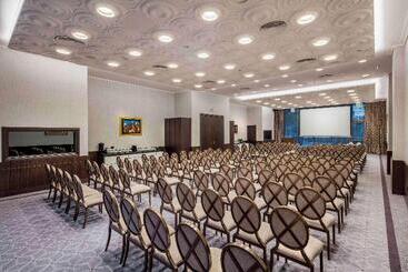 هتل Hilton Podgorica Crna Gora
