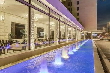 هتل Hilton Podgorica Crna Gora
