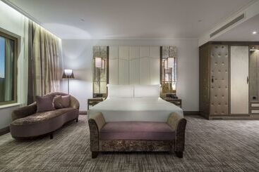 هتل Hilton Podgorica Crna Gora
