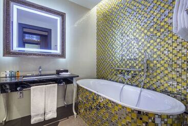 هتل Hilton Podgorica Crna Gora