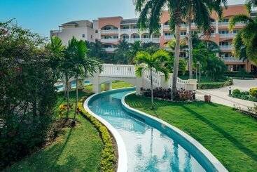 هتل Iberostar Selection Rose Hall Suites