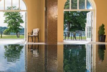 Отель Lough Erne Resort