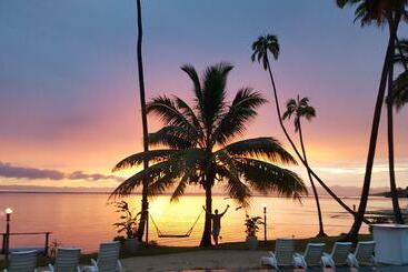 هتل Mango Bay Resort