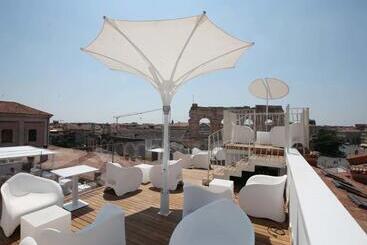 هتل Milano & Spas