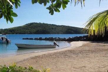 هتل Navutu Stars Resort