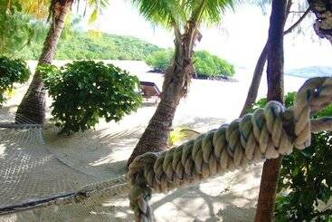 هتل Navutu Stars Resort