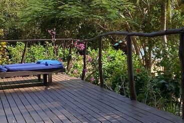 هتل Navutu Stars Resort