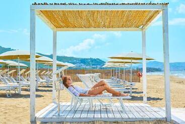 هتل Paestum Inn Beach Resort