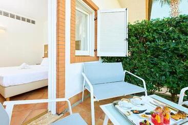 هتل Paestum Inn Beach Resort