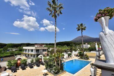 Palazzo Rosenthal Vesuview Hotel & Resort