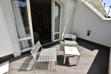 Palazzo Rosenthal Vesuview Hotel & Resort