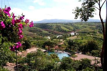 هتل Phu Pha Nam Resort