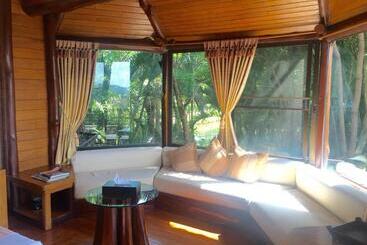 هتل Phu Pha Nam Resort