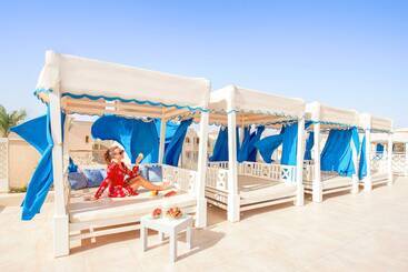 هتل Pickalbatros Aqua Vista Resort  Hurghada