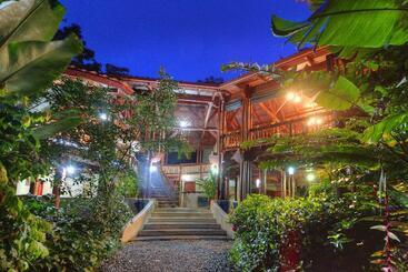 هتل Playa Nicuesa Rainforest Eco Sanctuary