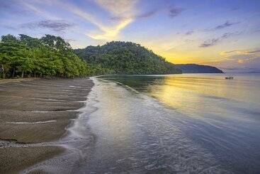 هتل Playa Nicuesa Rainforest Eco Sanctuary