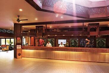 هتل Resorts World Awana
