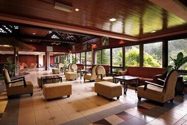هتل Resorts World Awana