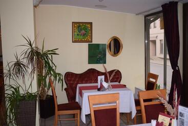 هتل Restaurant Smilga