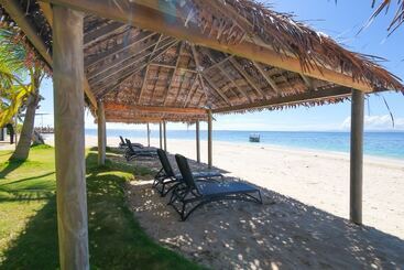 هتل Serenity Island Resort