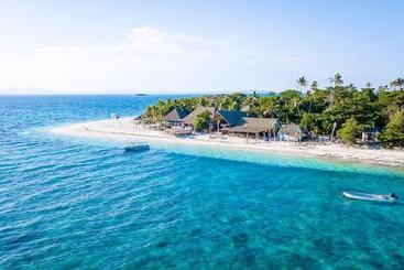 هتل Serenity Island Resort