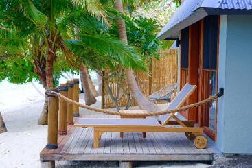 هتل Serenity Island Resort