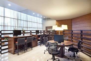 בית מלון כפרי Sheraton Vitoria