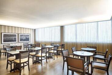 בית מלון כפרי Sheraton Vitoria