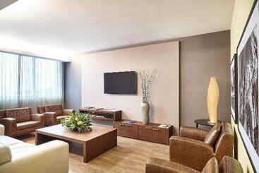 هتل Sheraton Vitoria