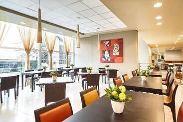 בית מלון כפרי Sheraton Vitoria